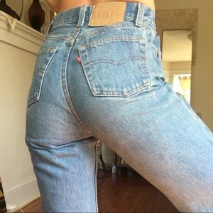 vintage! straight leg levis - 24